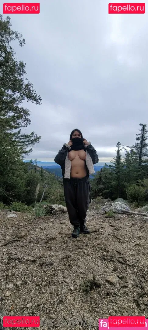 Youniklunatik Onlyfans Photo Gallery 