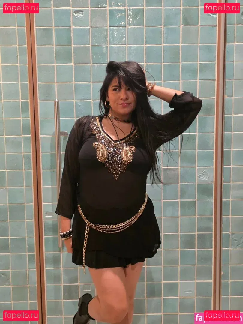 Youniklunatik Onlyfans Photo Gallery 