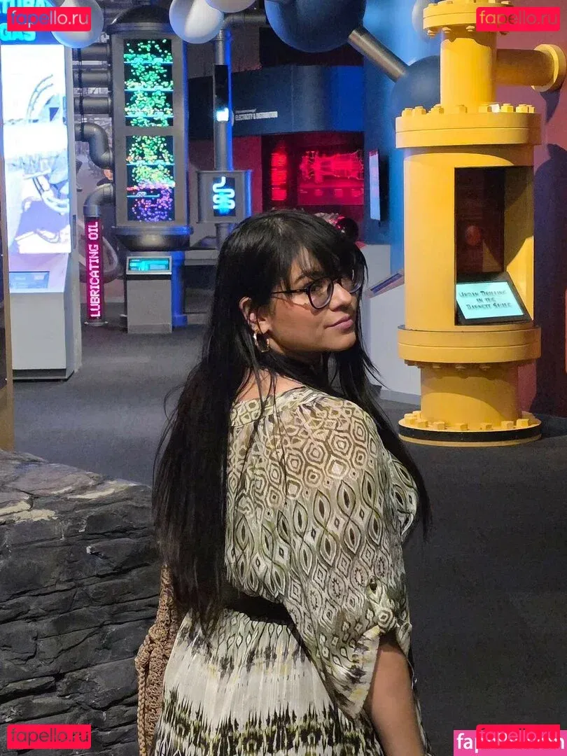 Youniklunatik Onlyfans Photo Gallery 