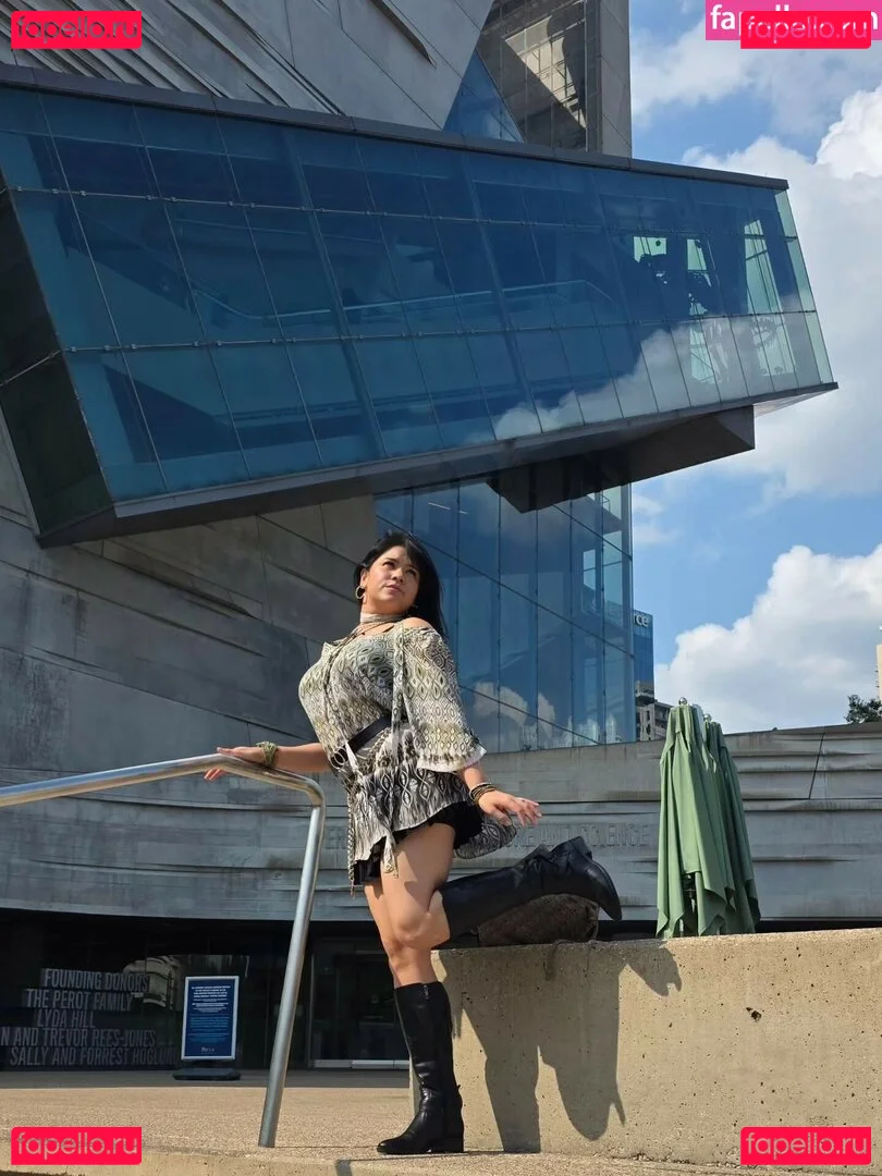 Youniklunatik Onlyfans Photo Gallery 