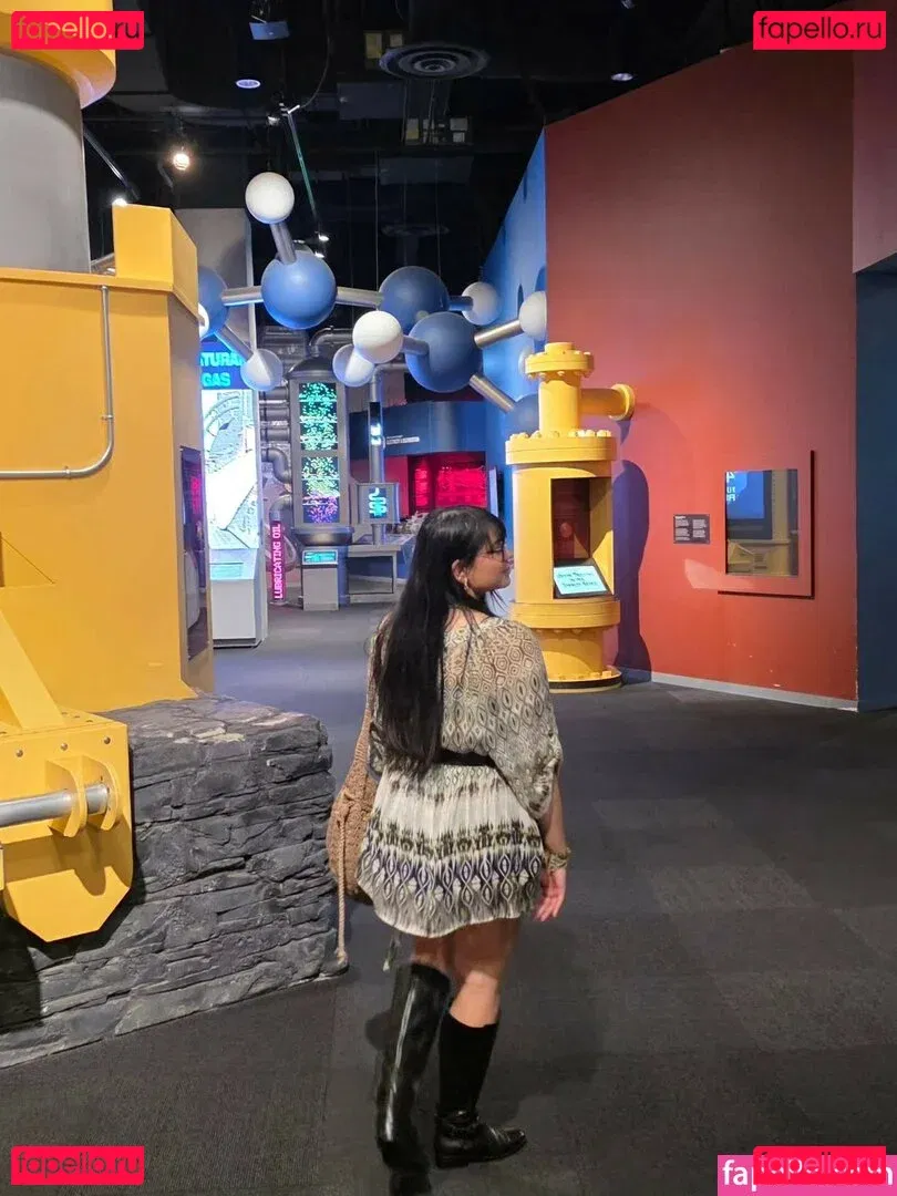 Youniklunatik Onlyfans Photo Gallery 