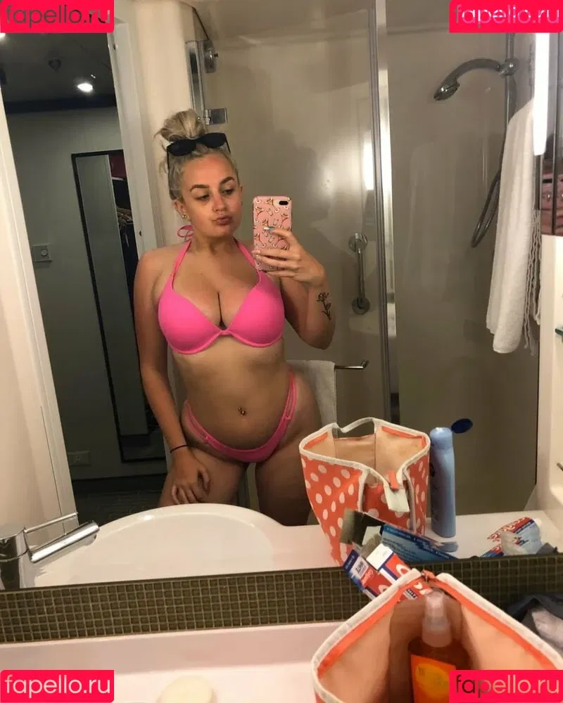 Cerys Lilly Onlyfans Photo Gallery 