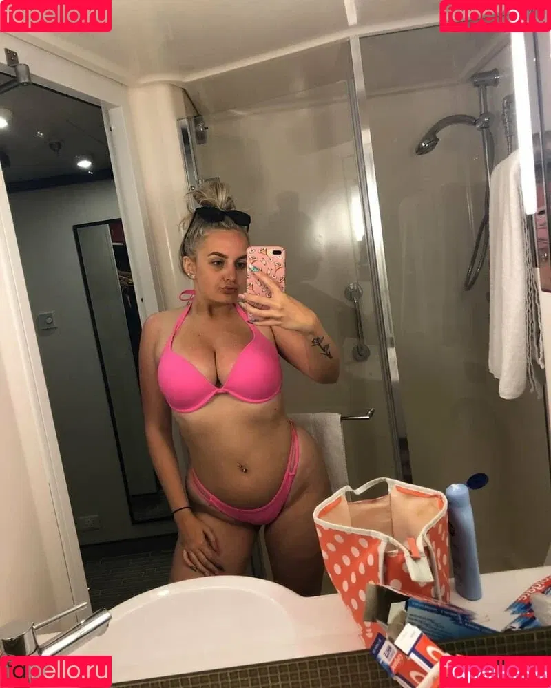 Cerys Lilly Onlyfans Photo Gallery 