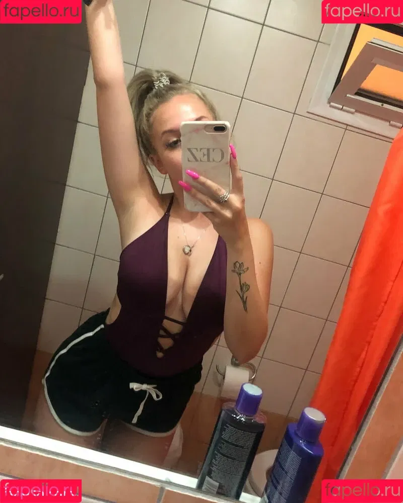 Cerys Lilly Onlyfans Photo Gallery 