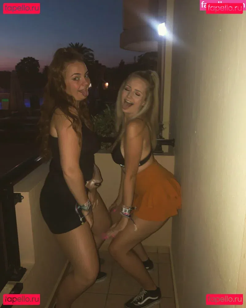 Cerys Lilly Onlyfans Photo Gallery 