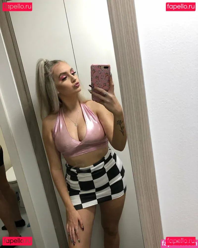 Cerys Lilly Onlyfans Photo Gallery 