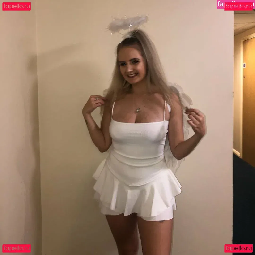 Cerys Lilly Onlyfans Photo Gallery 
