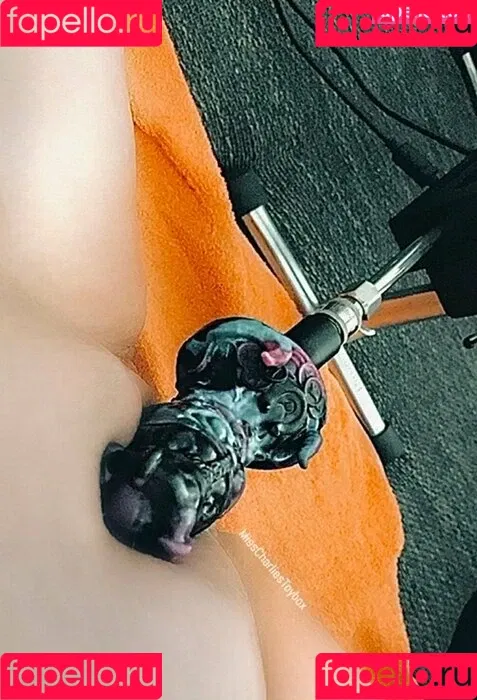 misscharliestoybox Onlyfans Photo Gallery 