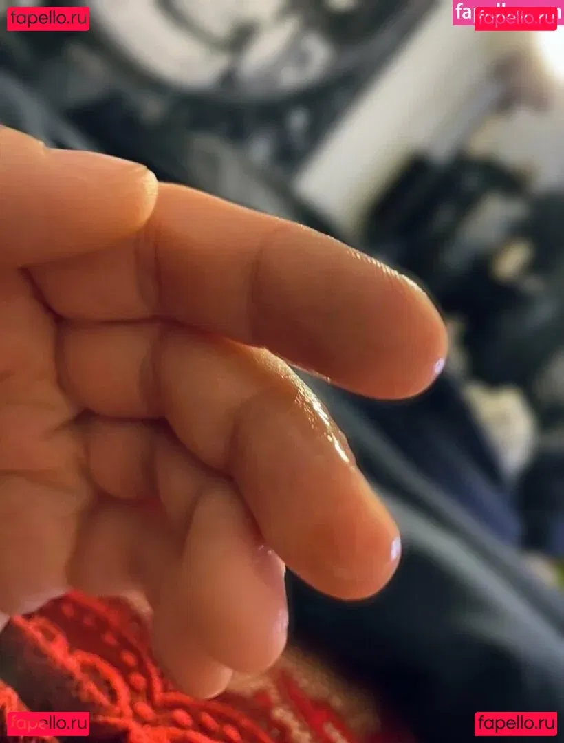 misscharliestoybox Onlyfans Photo Gallery 