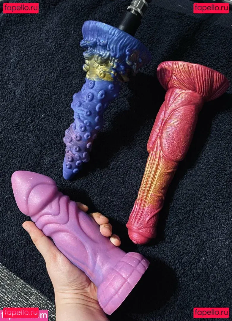 misscharliestoybox Onlyfans Photo Gallery 