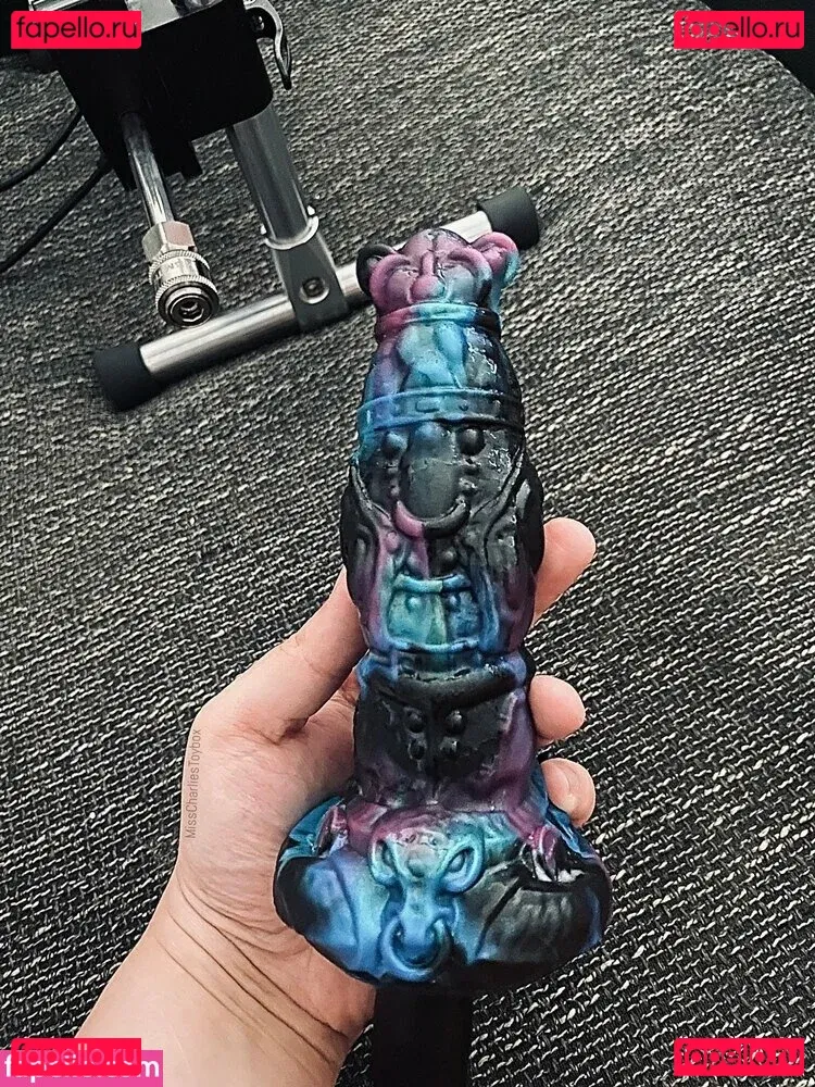 misscharliestoybox Onlyfans Photo Gallery 