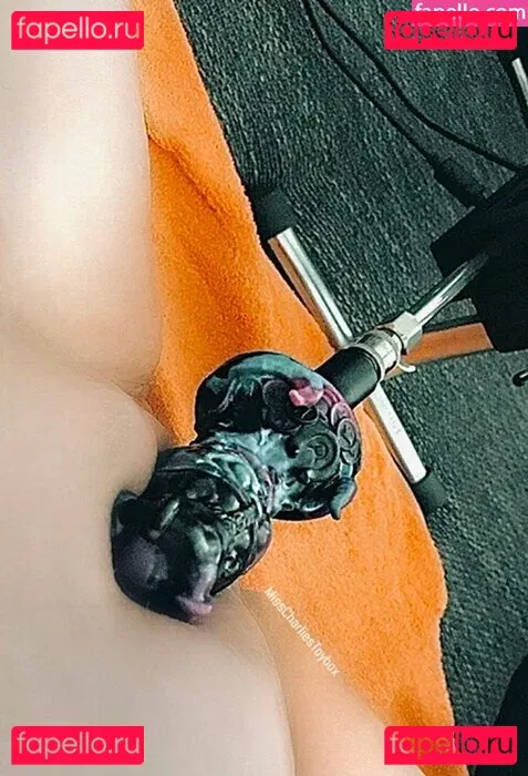 misscharliestoybox Onlyfans Photo Gallery 