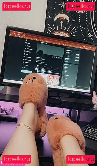 misscharliestoybox Onlyfans Photo Gallery 