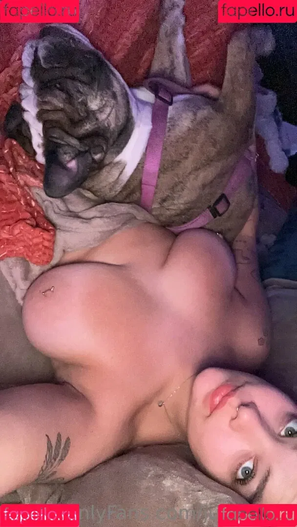 Txisten Onlyfans Photo Gallery 