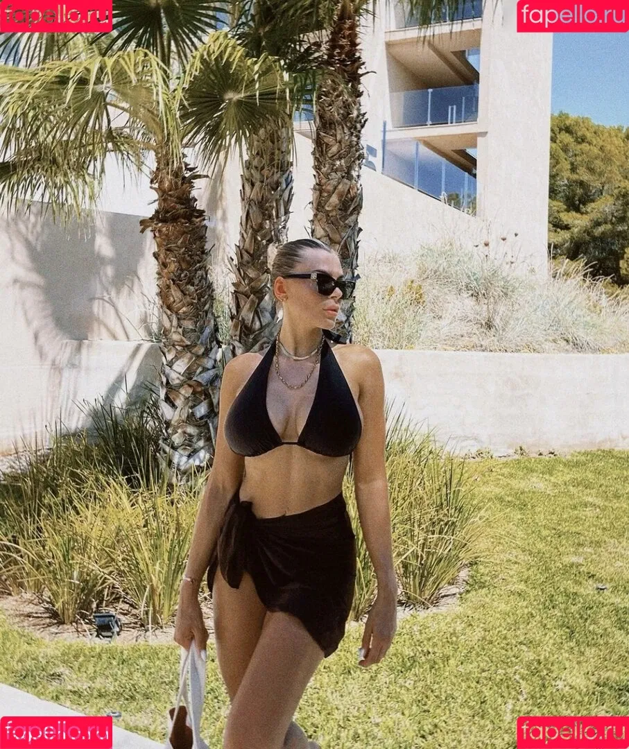 Lenaknk Onlyfans Photo Gallery 