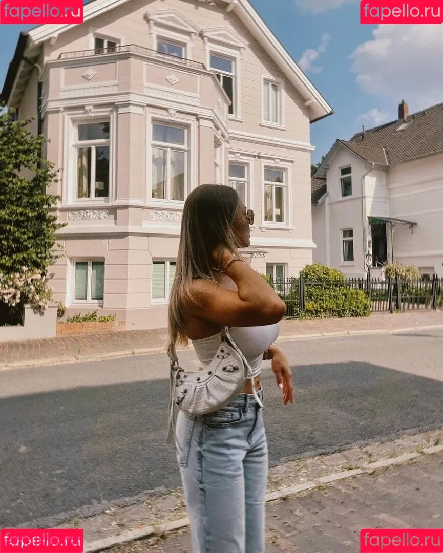 Lenaknk Onlyfans Photo Gallery 
