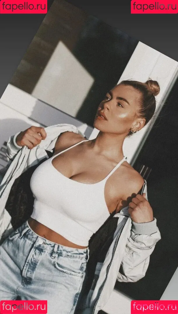 Lenaknk Onlyfans Photo Gallery 