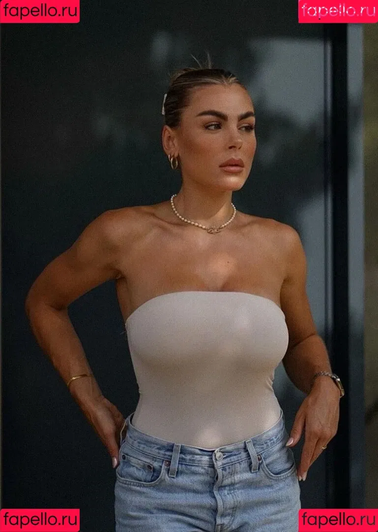 Lenaknk Onlyfans Photo Gallery 