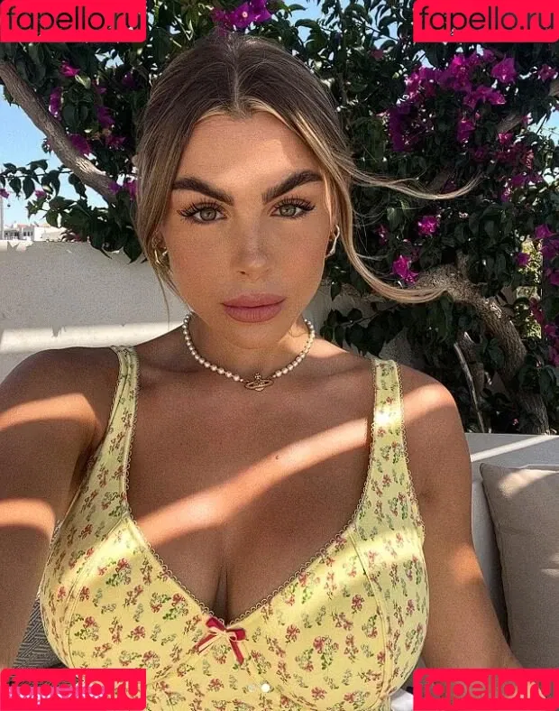 Lenaknk Onlyfans Photo Gallery 