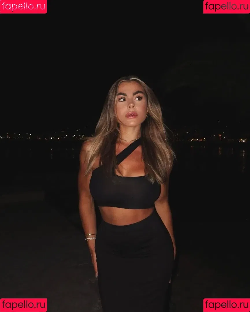Lenaknk Onlyfans Photo Gallery 
