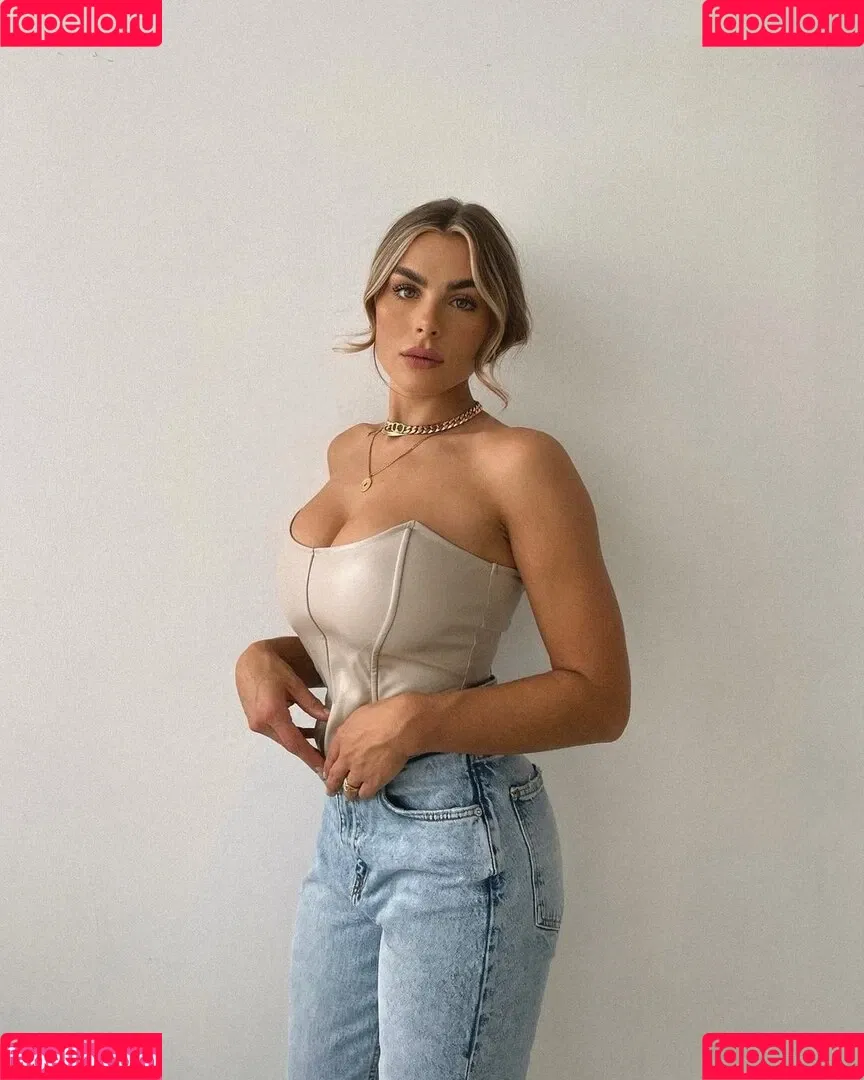 Lenaknk Onlyfans Photo Gallery 