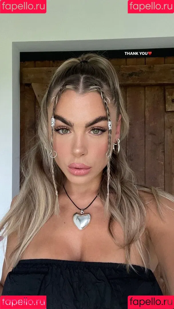 Lenaknk Onlyfans Photo Gallery 