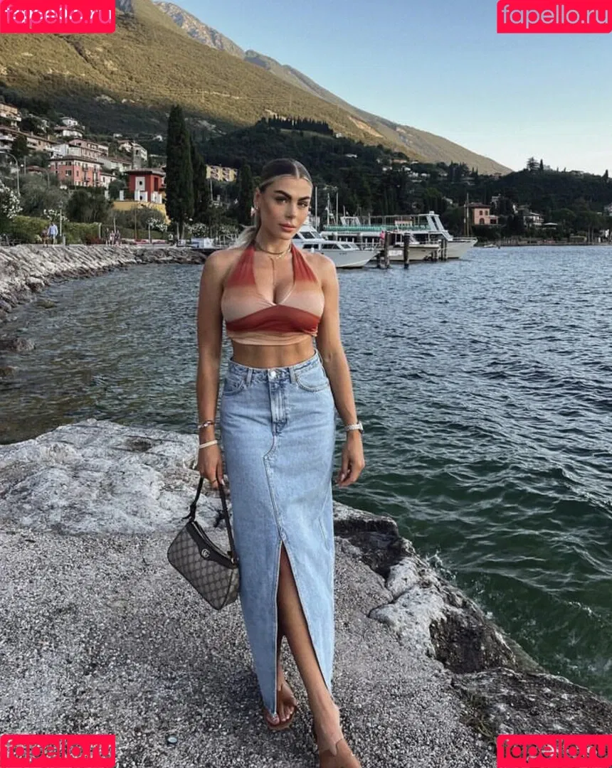 Lenaknk Onlyfans Photo Gallery 