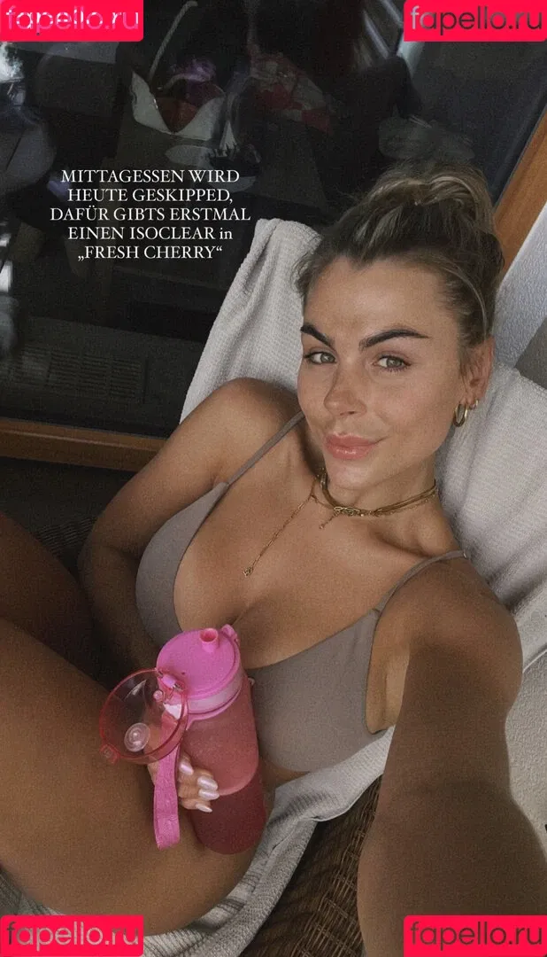 Lenaknk Onlyfans Photo Gallery 