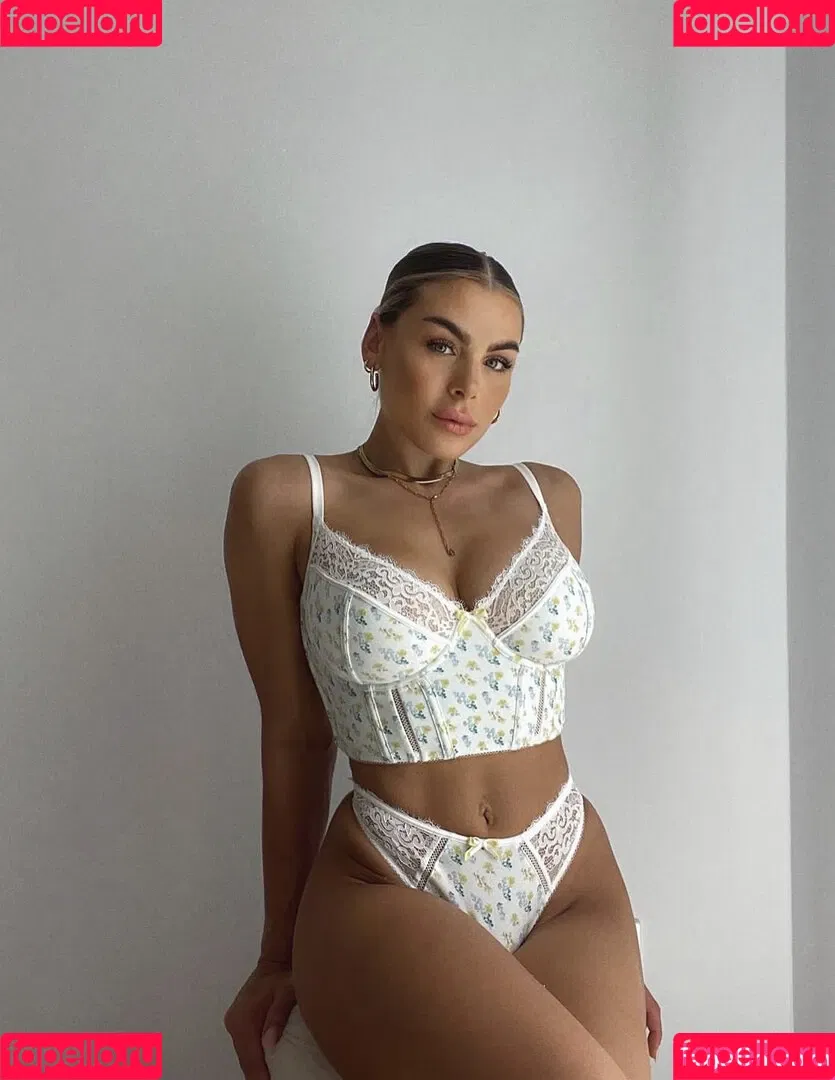 Lenaknk Onlyfans Photo Gallery 