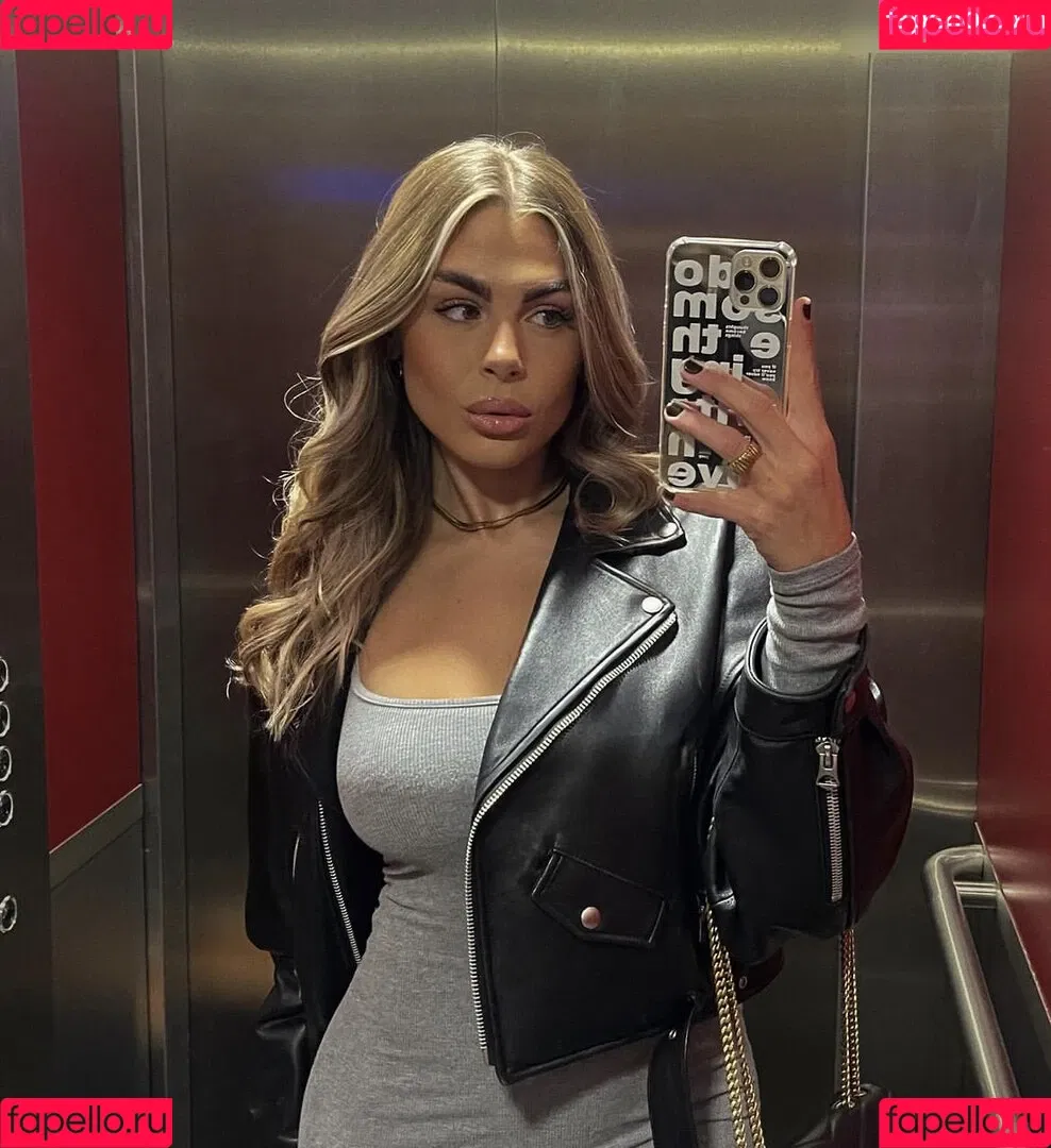 Lenaknk Onlyfans Photo Gallery 