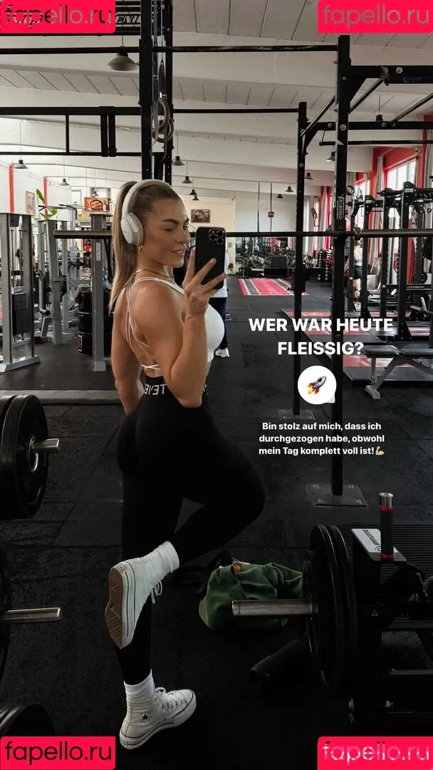Lenaknk Onlyfans Photo Gallery 