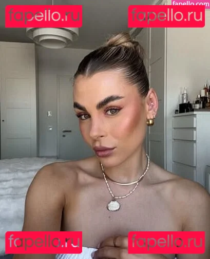 Lenaknk Onlyfans Photo Gallery 