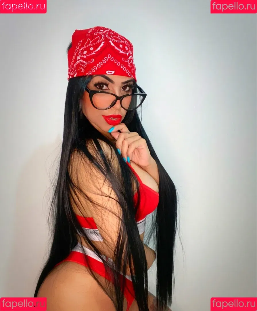 Thay Salles Onlyfans Photo Gallery 