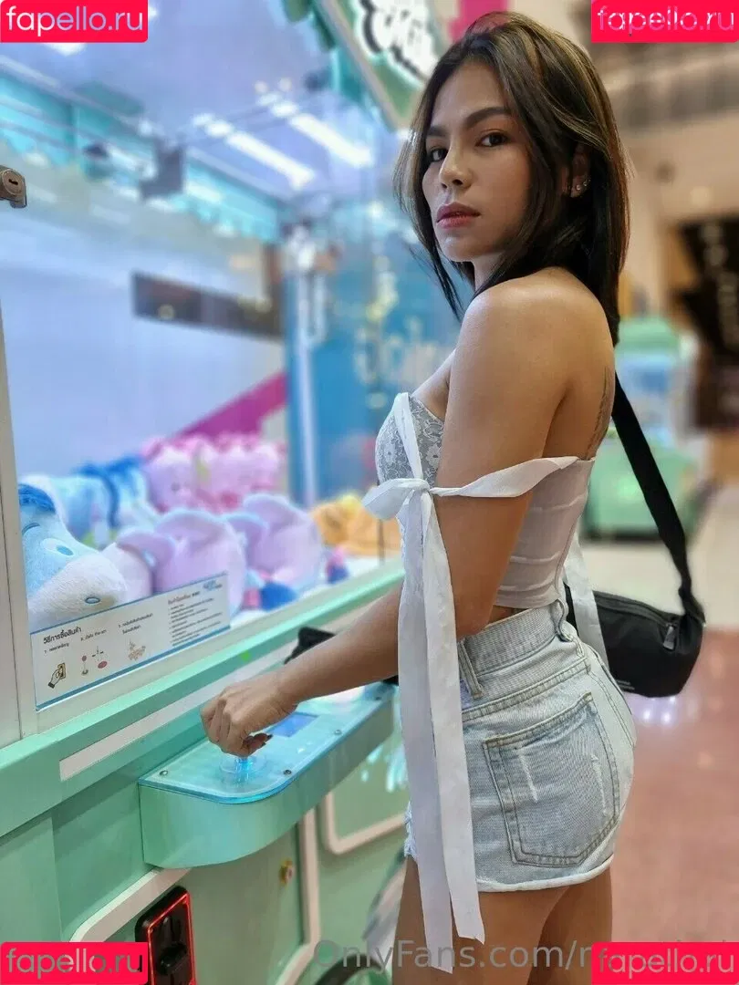 Narathai Onlyfans Photo Gallery 