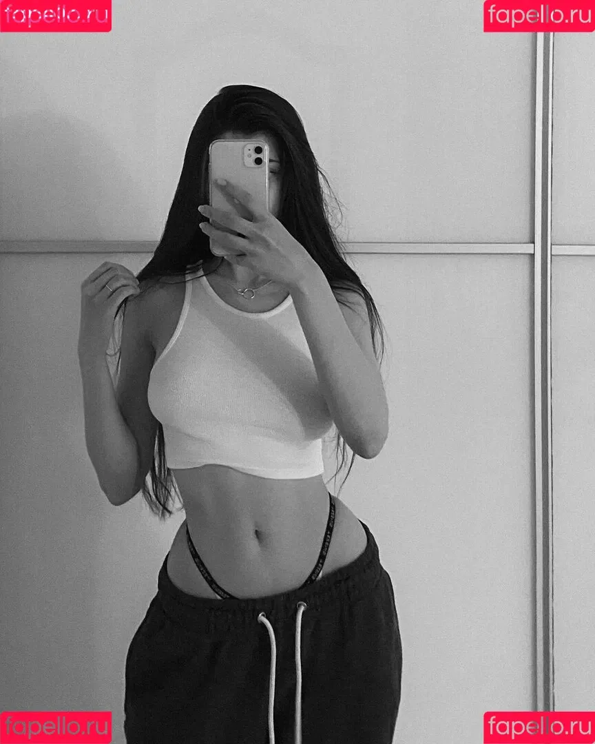 Raducu Mihaela Onlyfans Photo Gallery 