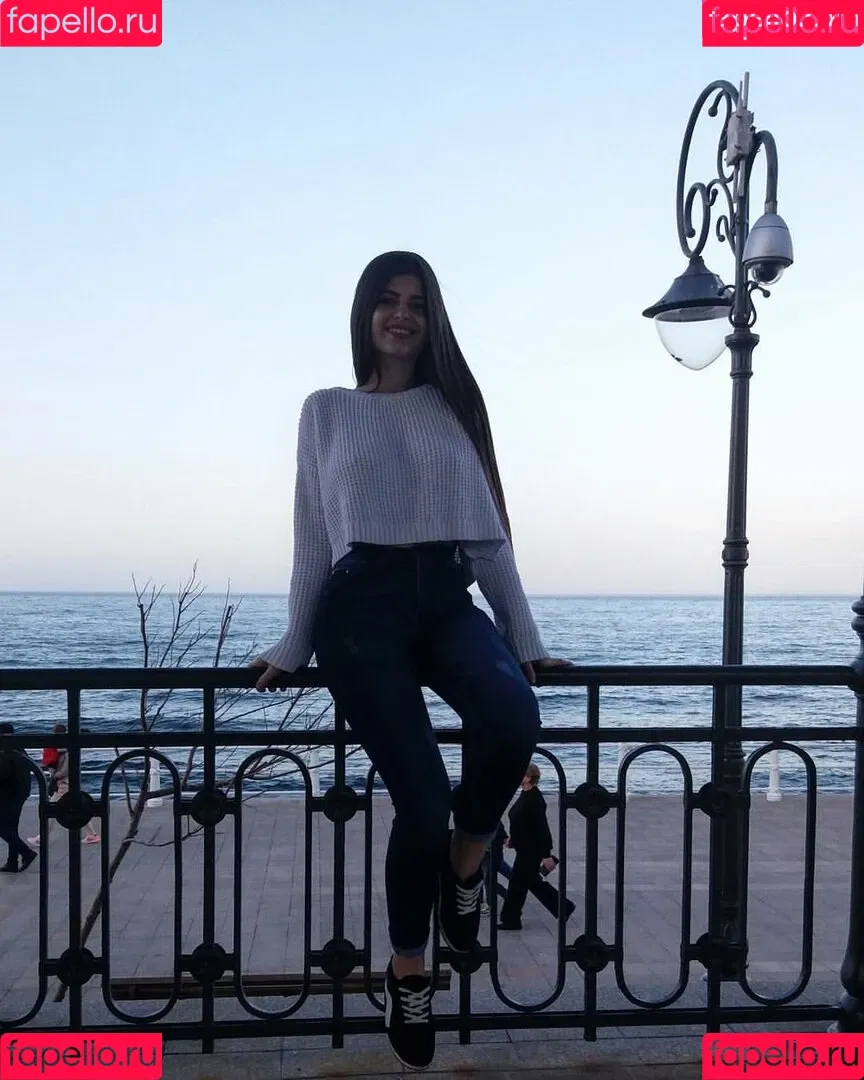 Raducu Mihaela Onlyfans Photo Gallery 