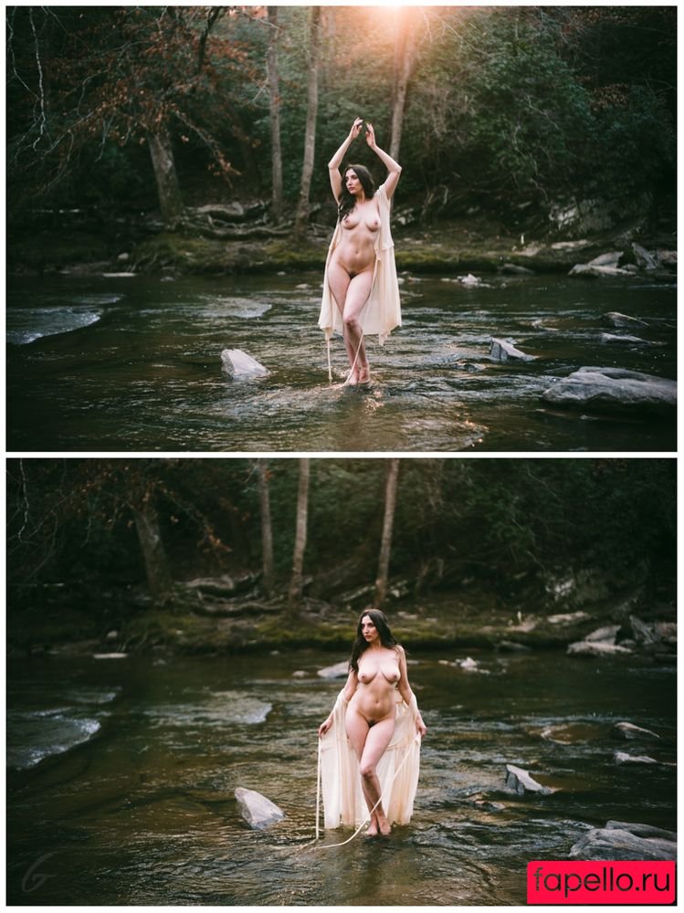 Anoush Anou Onlyfans Photo Gallery 