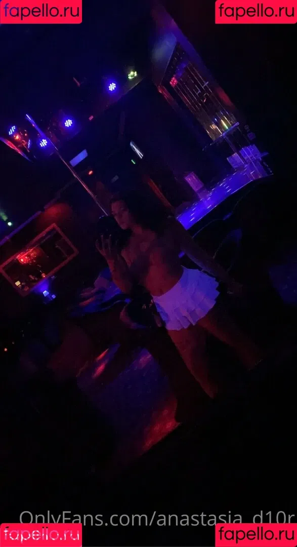 anastasia_d10r Onlyfans Photo Gallery 
