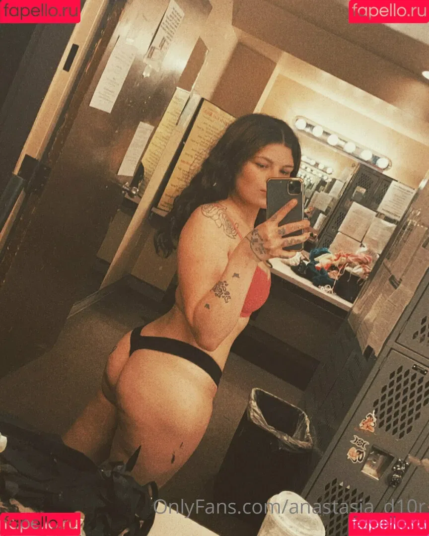 anastasia_d10r Onlyfans Photo Gallery 