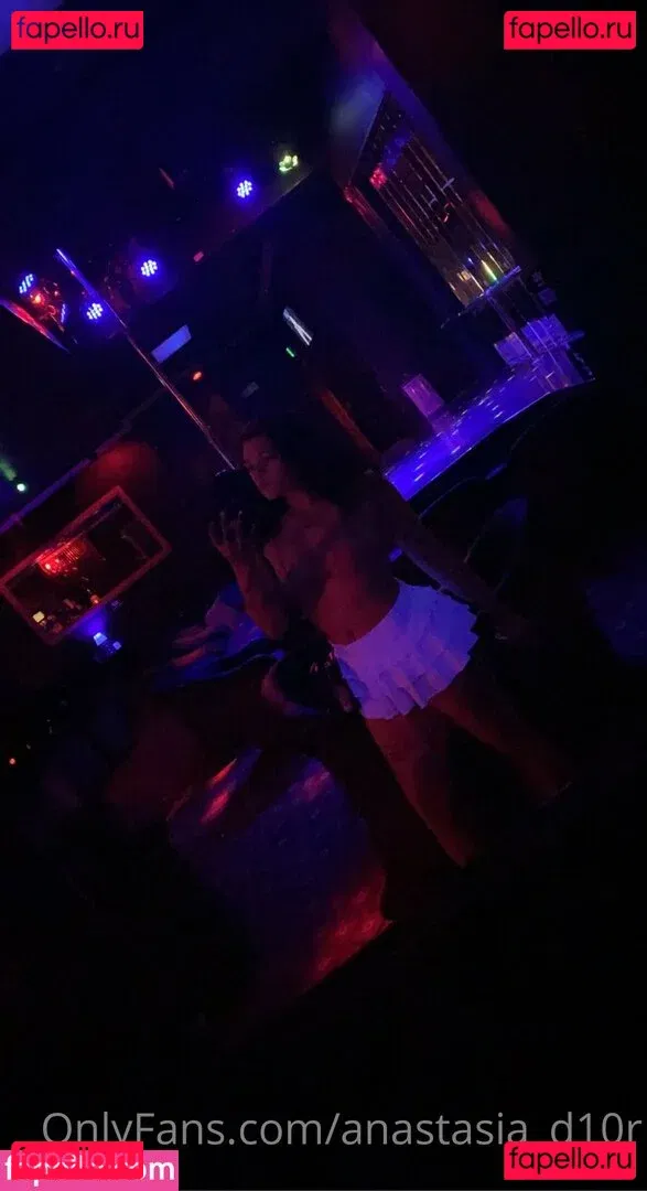 anastasia_d10r Onlyfans Photo Gallery 