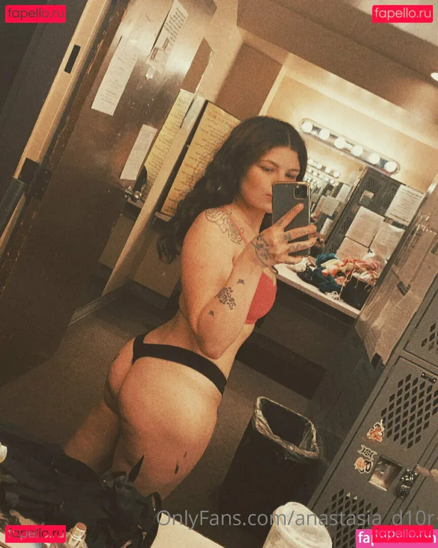 anastasia_d10r Onlyfans Photo Gallery 