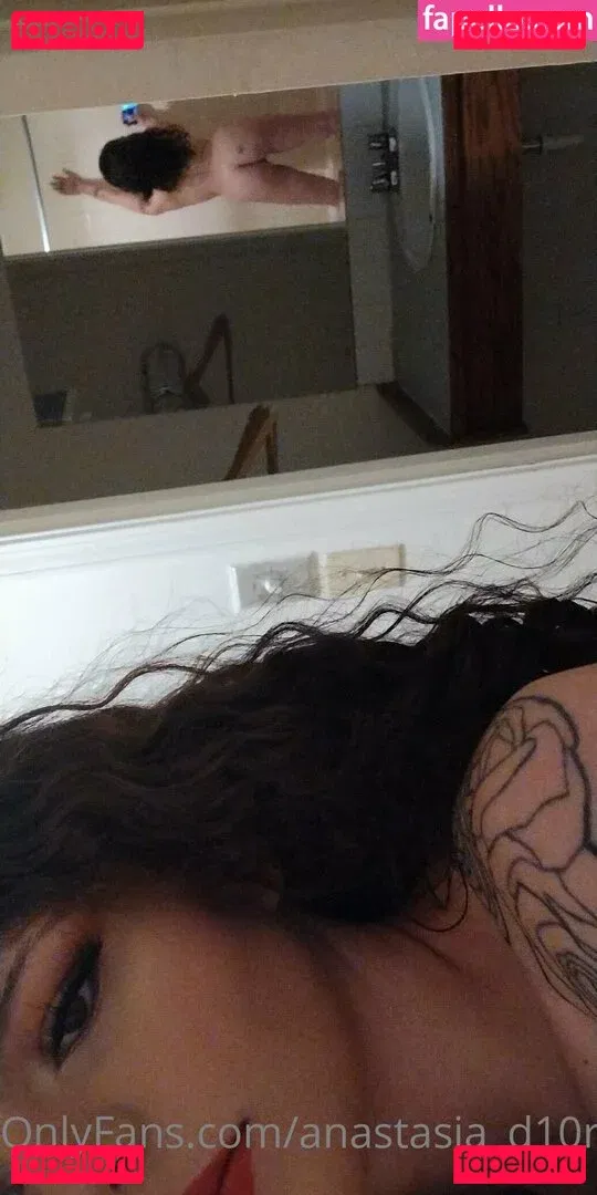 anastasia_d10r Onlyfans Photo Gallery 