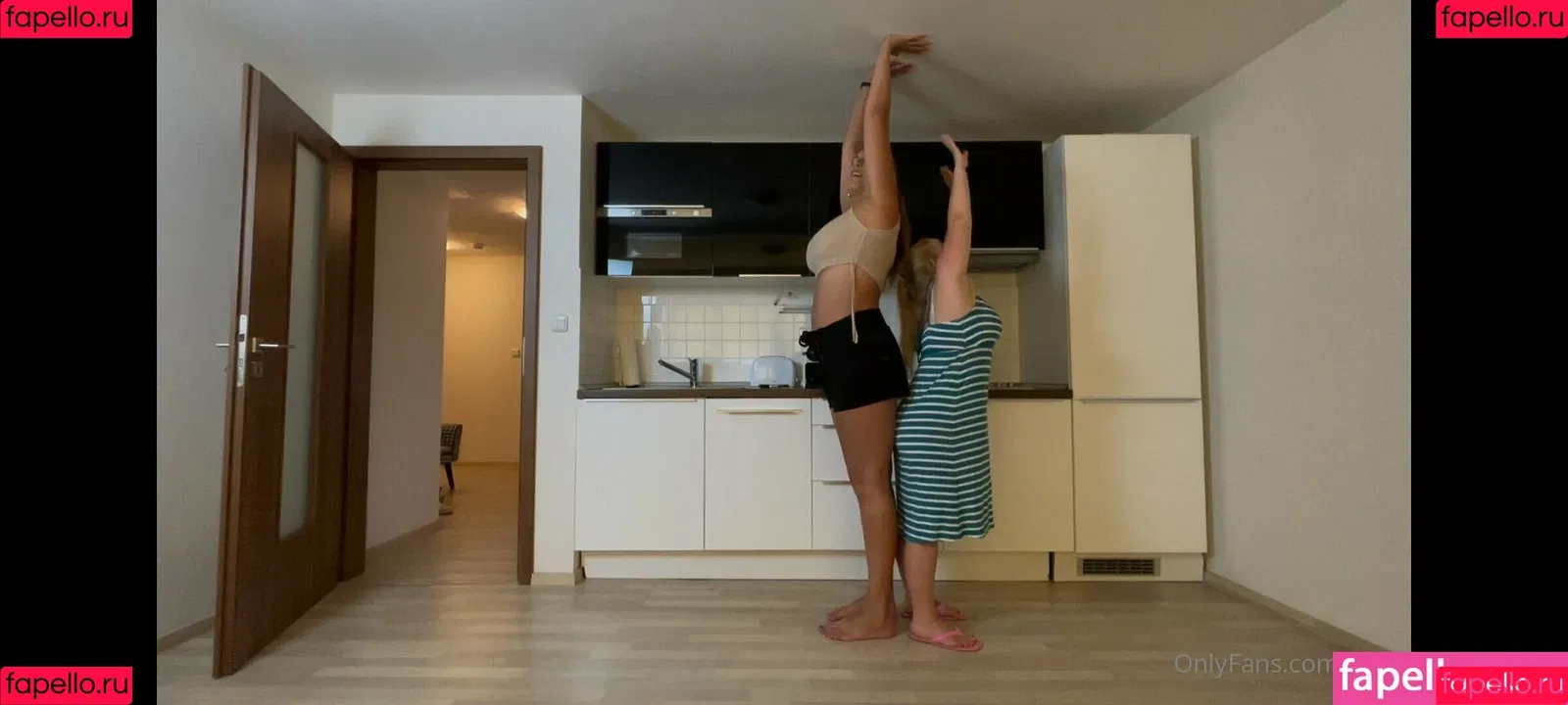 goddesstessaprag Onlyfans Photo Gallery 