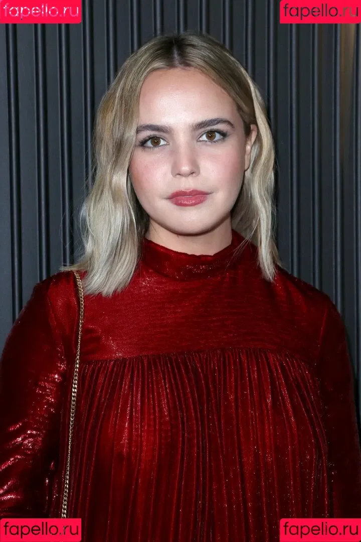 Bailee Madison Onlyfans Photo Gallery 