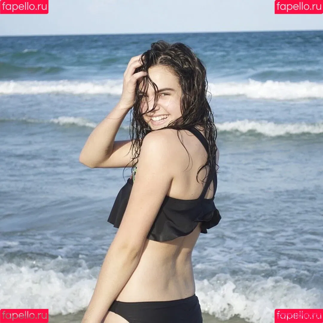 Bailee Madison Onlyfans Photo Gallery 