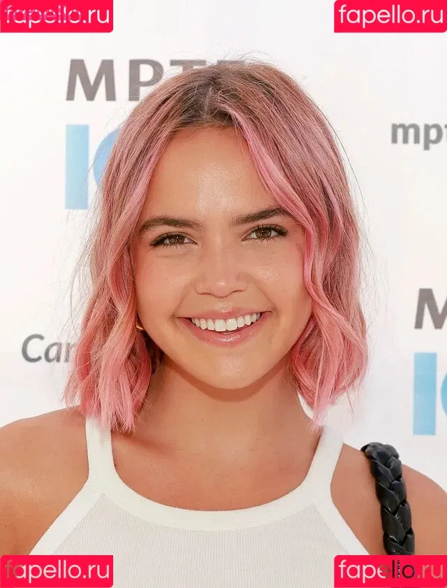 Bailee Madison Onlyfans Photo Gallery 