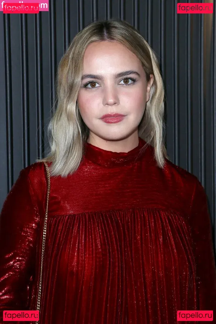 Bailee Madison Onlyfans Photo Gallery 