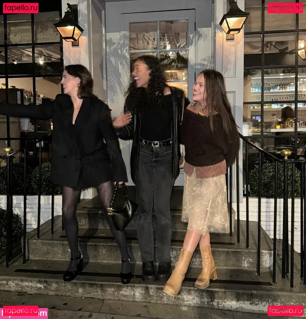 Bailee Madison Onlyfans Photo Gallery 