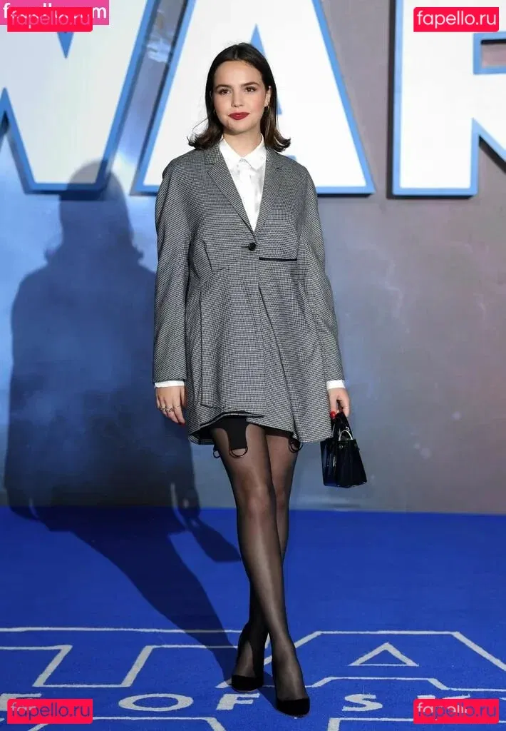 Bailee Madison Onlyfans Photo Gallery 