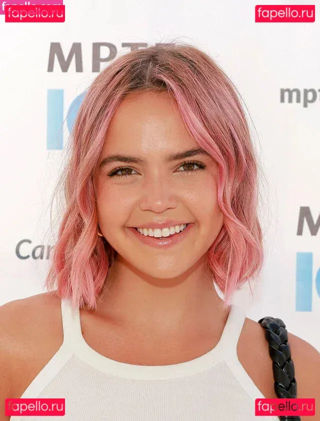 Bailee Madison Onlyfans Photo Gallery 